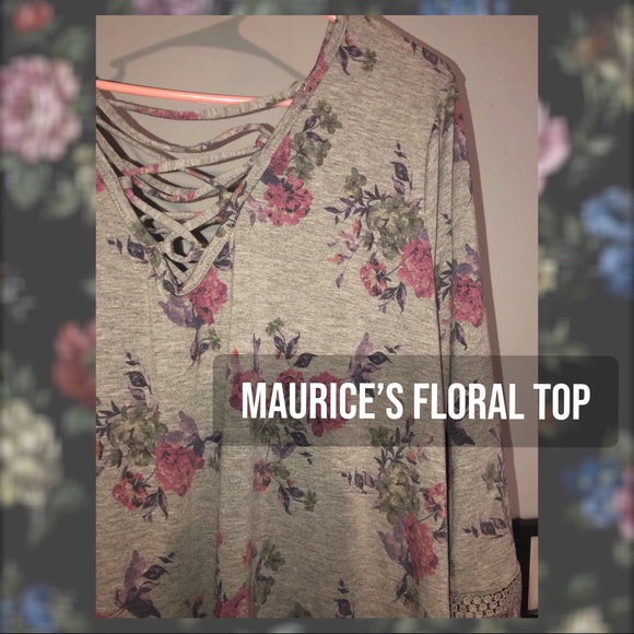 Maurice’s Floral Top - Picture 1 of 2